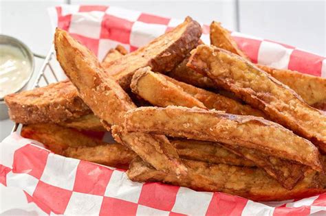 best-homemade-potato-wedges-crispy-fried image