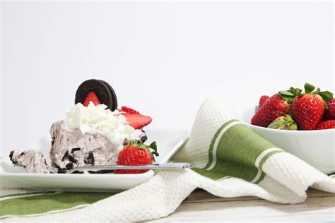 strawberry-ice-cream-oreo-pie-recipe-the-idea-room image