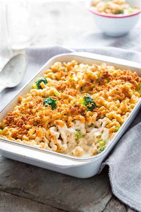 macaroni-cheese-with-broccoli-healthy-seasonal image