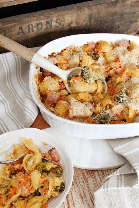 vegetable-and-ham-cheesy-pasta-bake-clean-and image