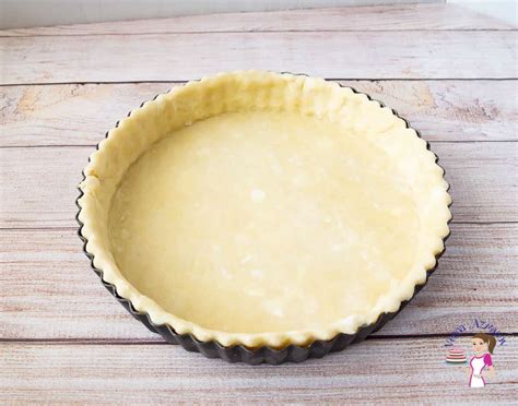 quiche-crust-recipe-shortcrust-pastry-from-scratch image