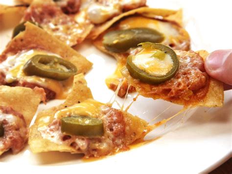 microwave-nachos-for-one-recipe-serious-eats image