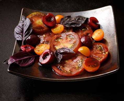 heirloom-tomatoes-with-cherries-balsamic-and image