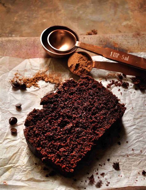 eggless-chocolate-banana-cake-recipe-by-archanas image