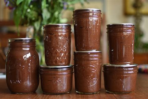 cranberry-apple-butter-food-in-jars image