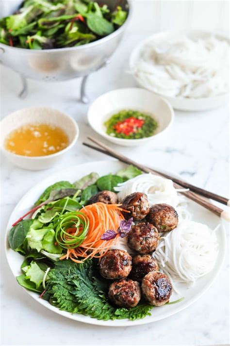bun-cha-vietnamese-meatballs-with-vietnamese-noodle image