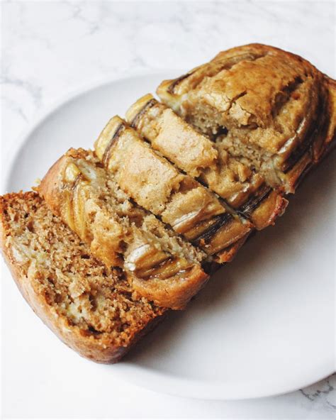 the-best-honey-vanilla-banana-bread-hungry-blonde image