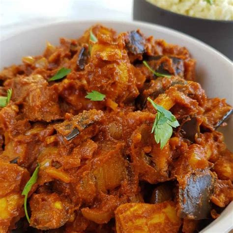 healthy-chicken-and-aubergine-curry-hint-of-healthy image