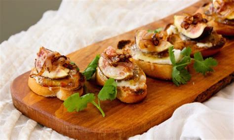 a-match-made-in-heaven-fig-crostini-with-manchego image