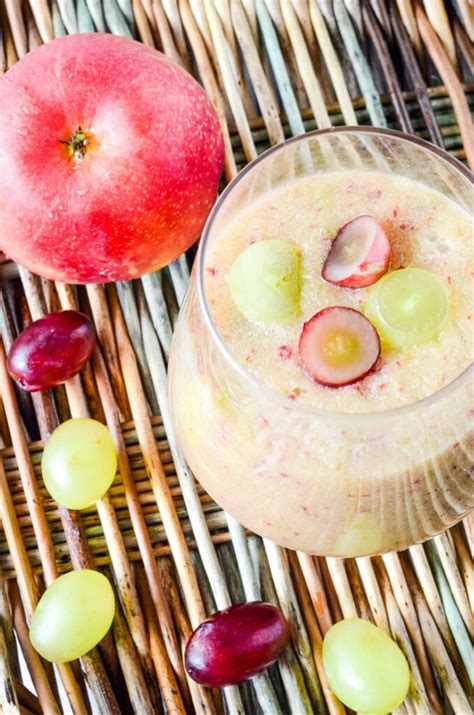 quick-and-healthy-apple-and-grape-smoothie-larder-love image