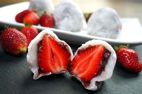 strawberry-mochi-ichigo-daifuku-japanese-cooking image