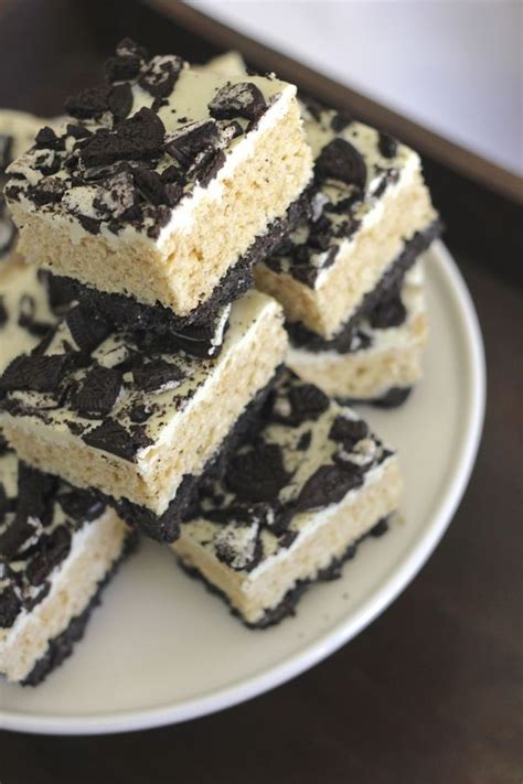 cookies-and-cream-rice-krispie-treats-lovely-little image