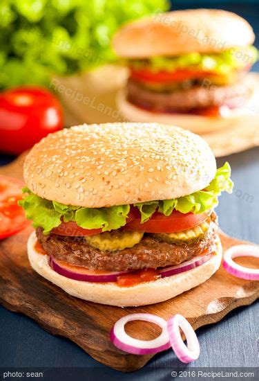 hamburgers-au-poivre-recipe-recipelandcom image