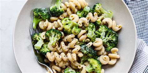 3-ingredient-goat-cheese-pasta-with-broccoli-eatingwell image
