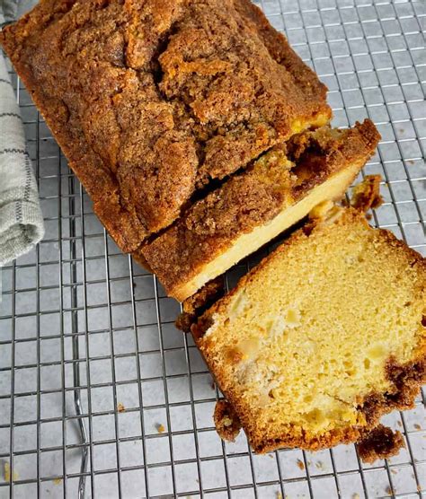 insanely-delicious-dutch-apple-bread-with-streusel-topping image