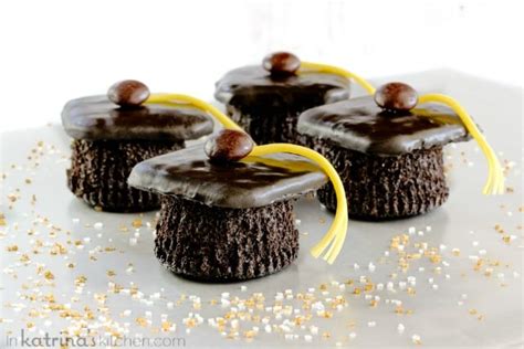graduation-cap-cupcakes-recipe-in-katrinas-kitchen image