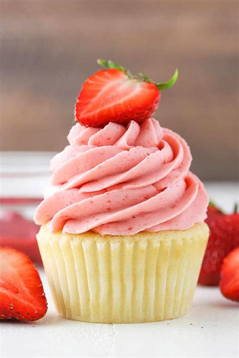 the-best-homemade-strawberry-frosting-how-to image