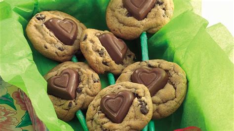 sweetheart-cookie-bouquet-recipe-pillsburycom image