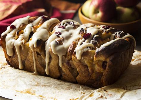 apple-pie-pull-apart-bread-just-a-little-bit-of-bacon image