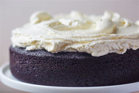 dark-chocolate-guinness-cake-recipe-with-cream image
