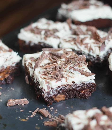 irish-cream-chocolate-boozy-brownies-the-baking image