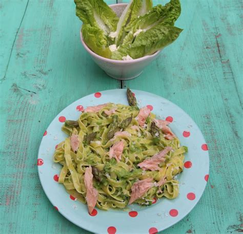 jamie-olivers-fettuccine-with-smoked-trout image