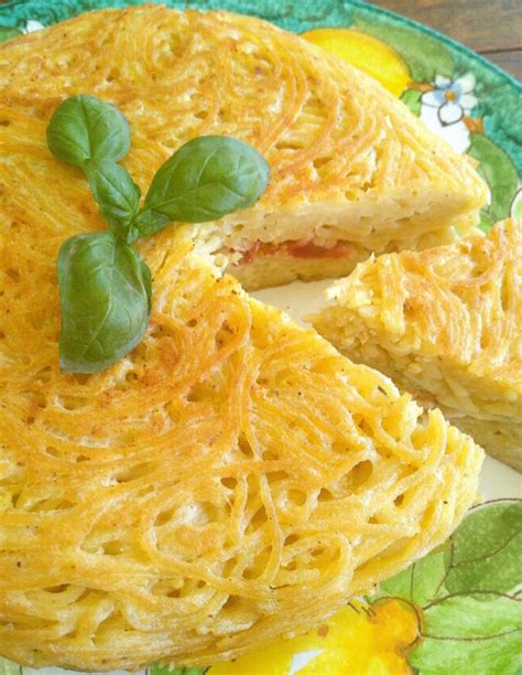 spaghetti-omelette-frittata-di-pasta-campania-style image