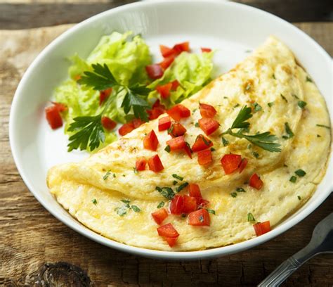pesto-tomato-veggie-omelet-recipe-the-leaf image