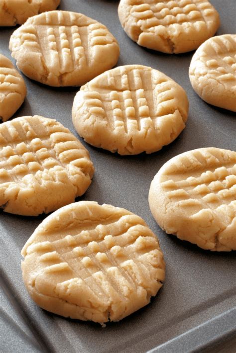 bisquick-peanut-butter-cookies-insanely-good image