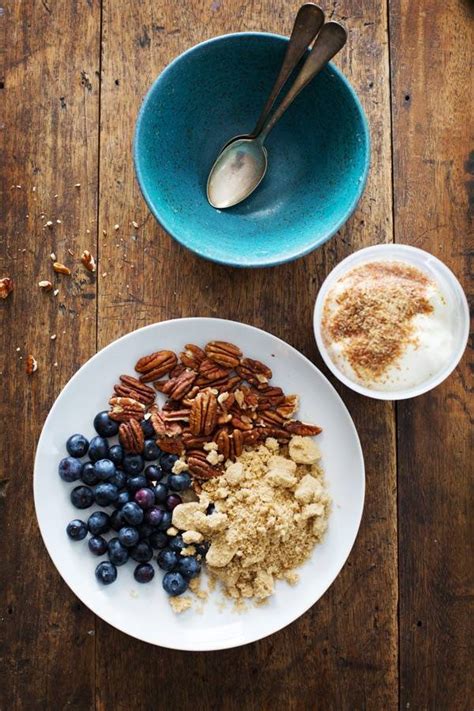 flax-and-blueberry-vanilla-overnight-oats image