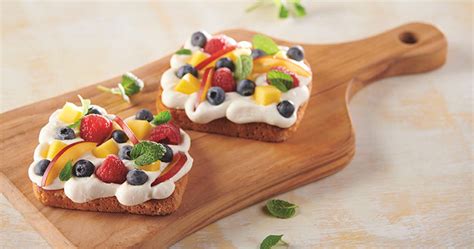 whipped-ricotta-toast-with-fruit-gordon-food-service image