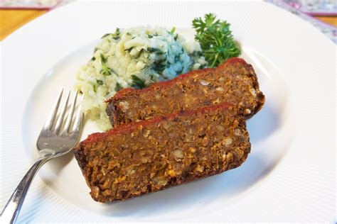 lauras-hearty-vegan-meatloaf-jazzy-vegetarian image