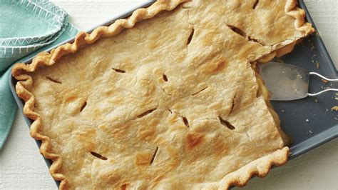 apple-slab-pie-recipe-pillsburycom image