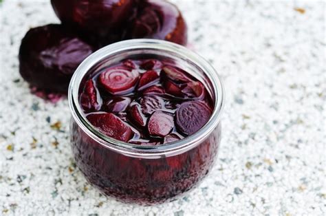 7-health-benefits-that-make-pickled-beets-a-perfect-snack image