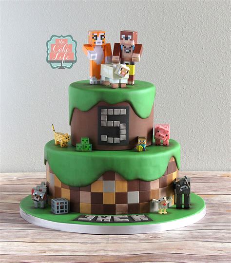 25-of-the-best-minecraft-cakes-to-make-at-home image