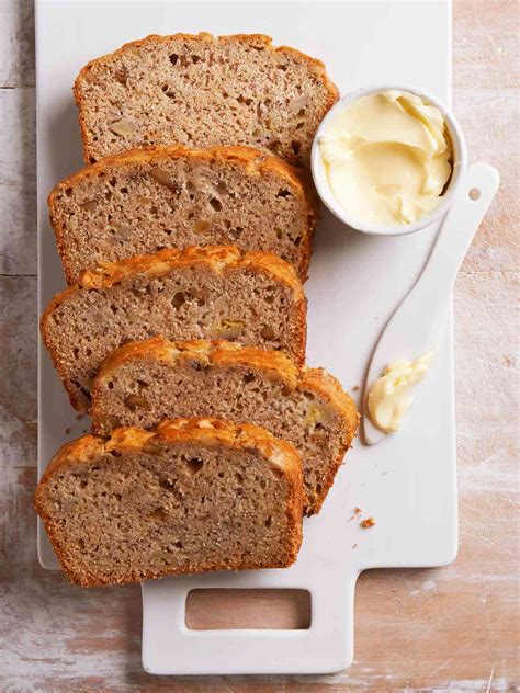 15-irresistible-banana-bread-recipes-from-classic-to-creative image