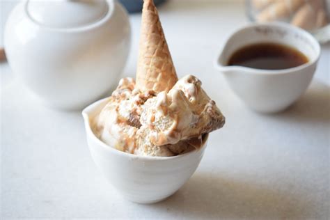 caramel-macchiato-ice-cream-recipe-divine-lifestyle image