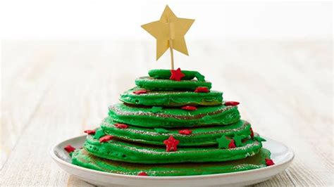 stacks-of-fun-a-christmas-tree-pancake-bettycrockercom image
