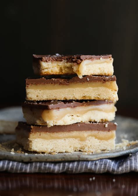 chocolate-caramel-shortbread-bars-homemade-twix image