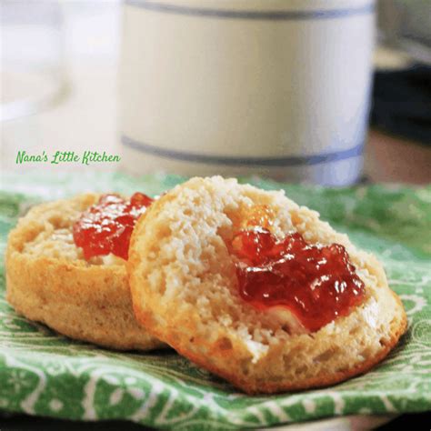 melt-in-your-mouth-biscuits-using-biscuit-mix-nanas image