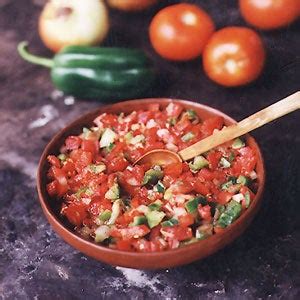 chopped-tomato-salad-saveur image