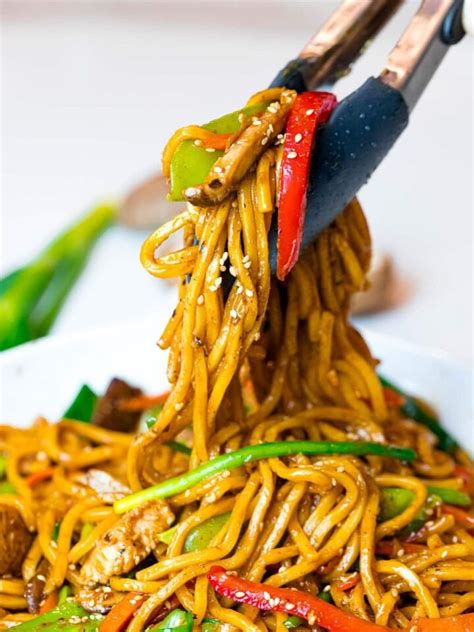 the-best-chicken-lo-mein-drive-me-hungry image