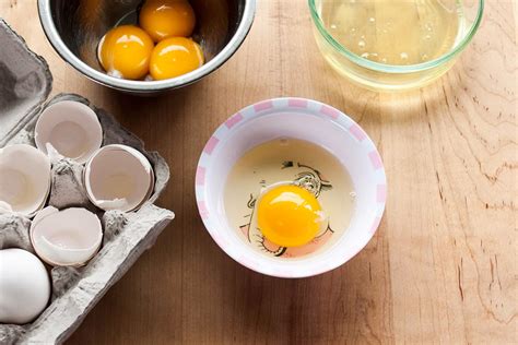 you-should-be-cooking-your-fried-eggs-in-cream-yes image