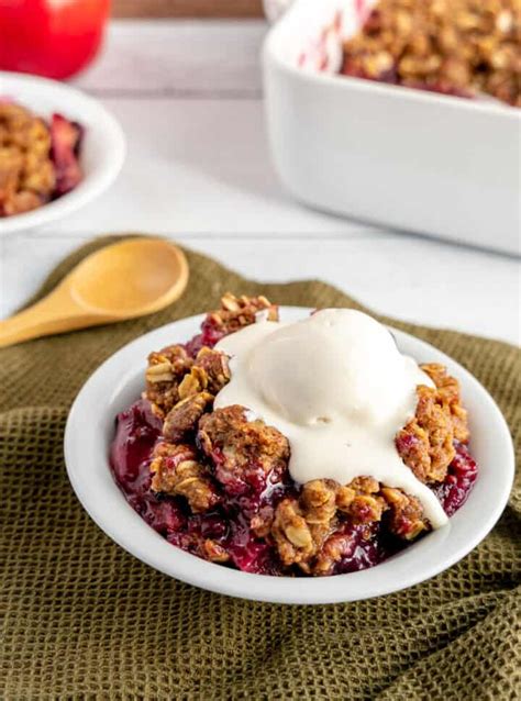 easy-apple-blueberry-crisp-with-oat-crumble-topping image