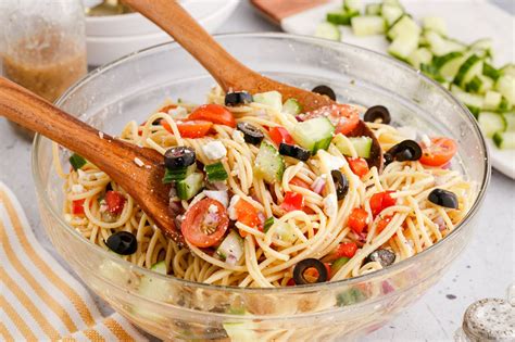 spaghetti-salad-amandas-cookin-summer image