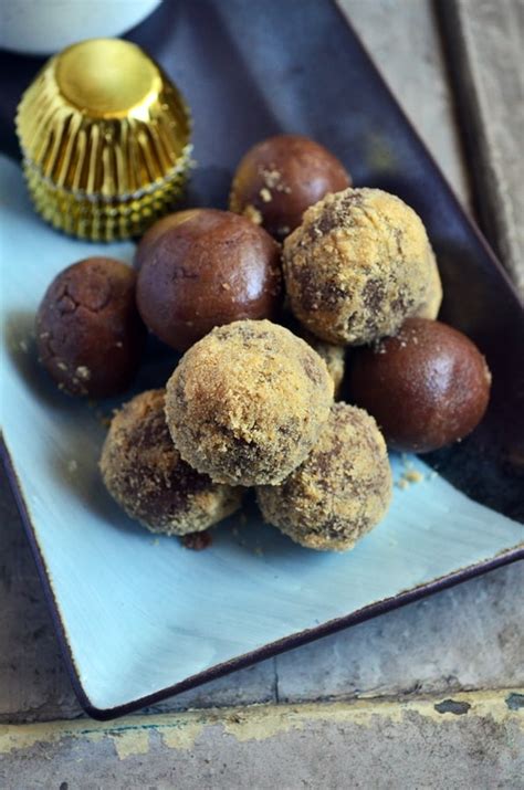 chocolate-biscuit-balls-recipe-cook-click-n-devour image