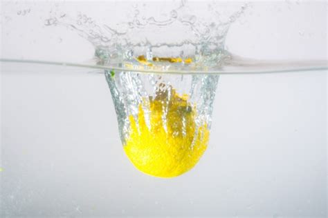 easy-flat-tummy-water-recipe-mint-lemon-cucumber image