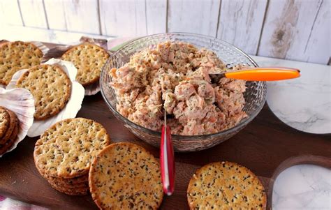 10-best-salmon-with-mayonnaise-spread image