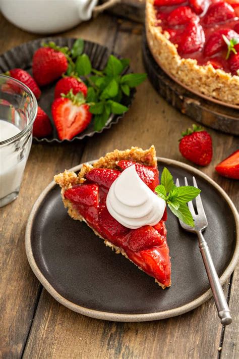 fresh-strawberry-pie-no-jello-my-baking-addiction image