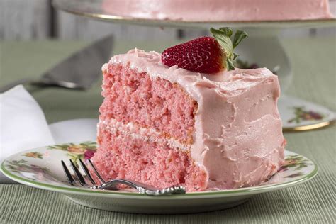 strawberry-cake-mrfoodcom image
